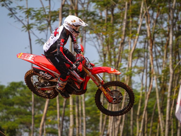Penampilan Perdana Astra Honda Racing Team di Kejurnas Motocross 2022